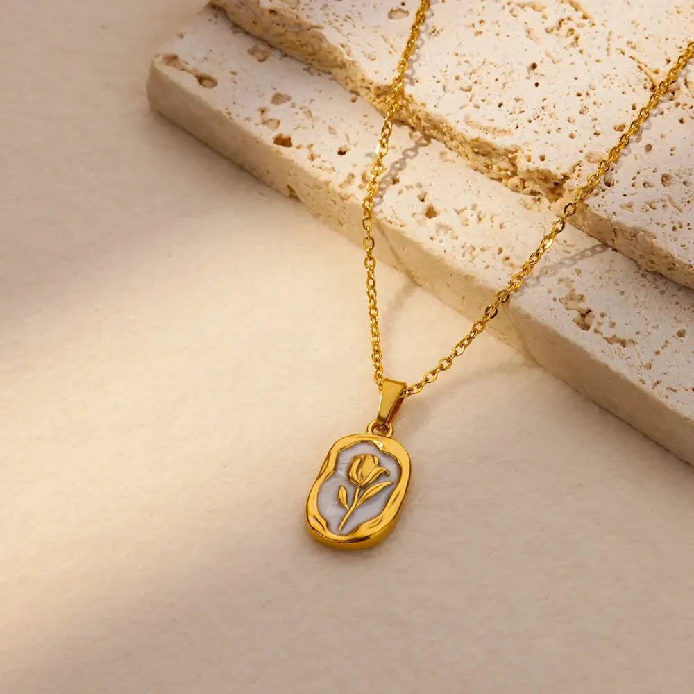 Fleur d’Or Pendant