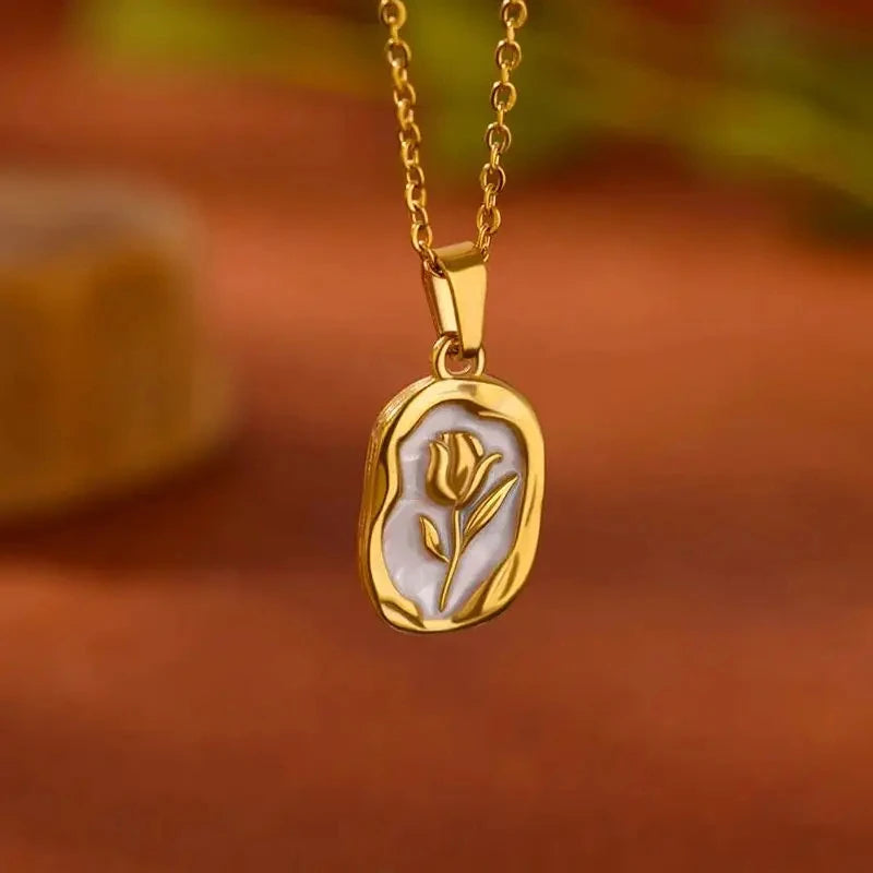 Fleur d’Or Pendant